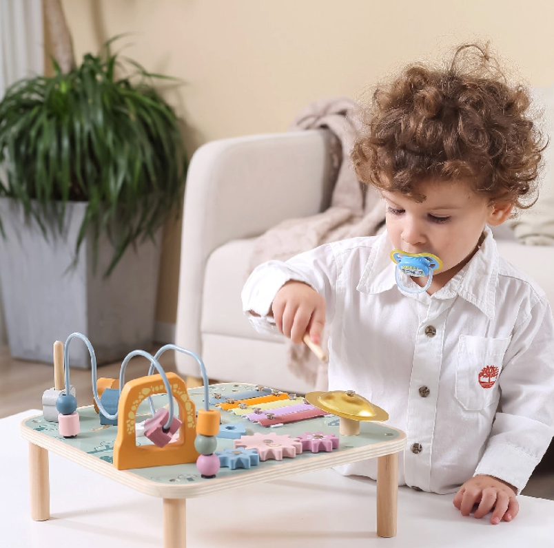 Felfedező Asztal – Montessori Szellemben